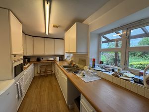kitchen a- click for photo gallery